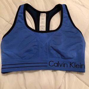 Brand new never worn sport bra